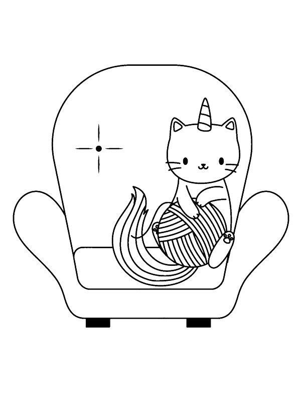 Ausmalbild Einhornkatze auf der Couch  
