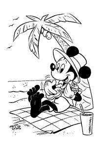 Ausmalbild Micky Maus am Strand  